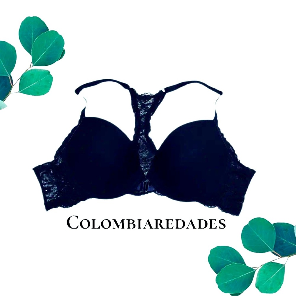 Black bra with medium enhancement, front brooch and vertical lace back.
